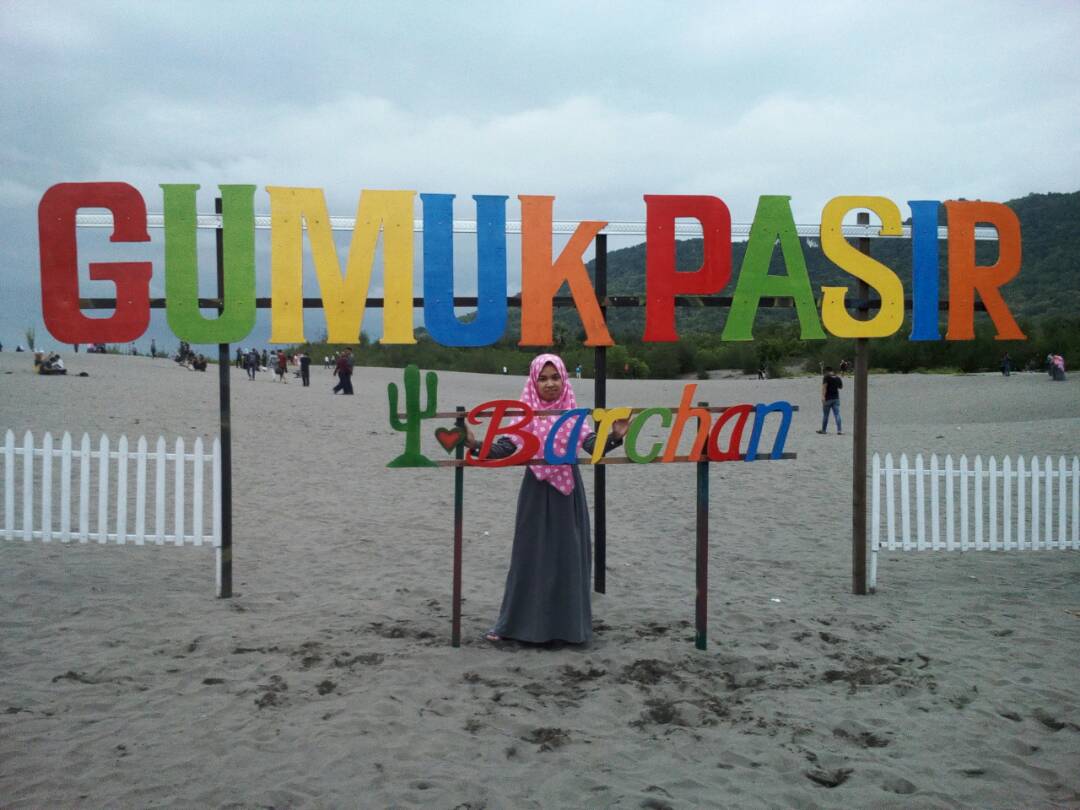 Gumuk Pasir Barchan Parangtritis