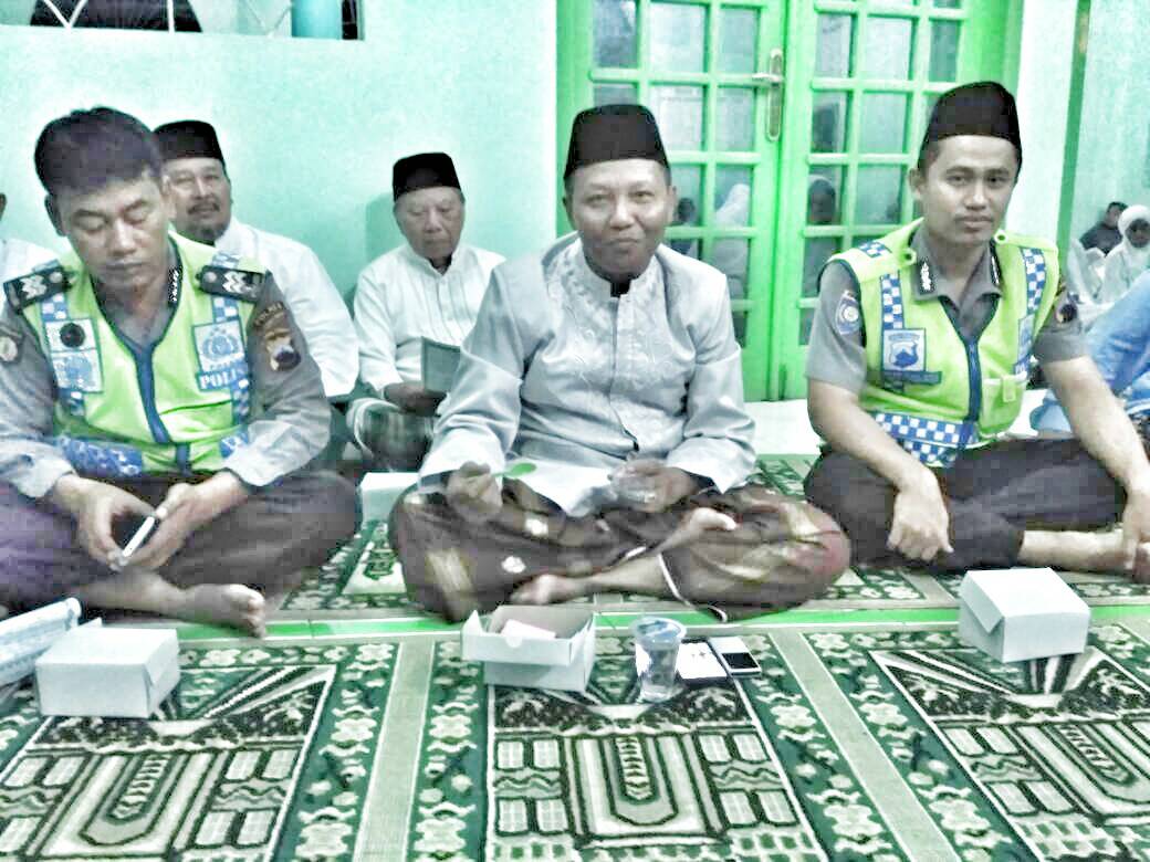 Forkompimcam Kaligondang Istighotsah Bersama Warga Desa Sinduraja
