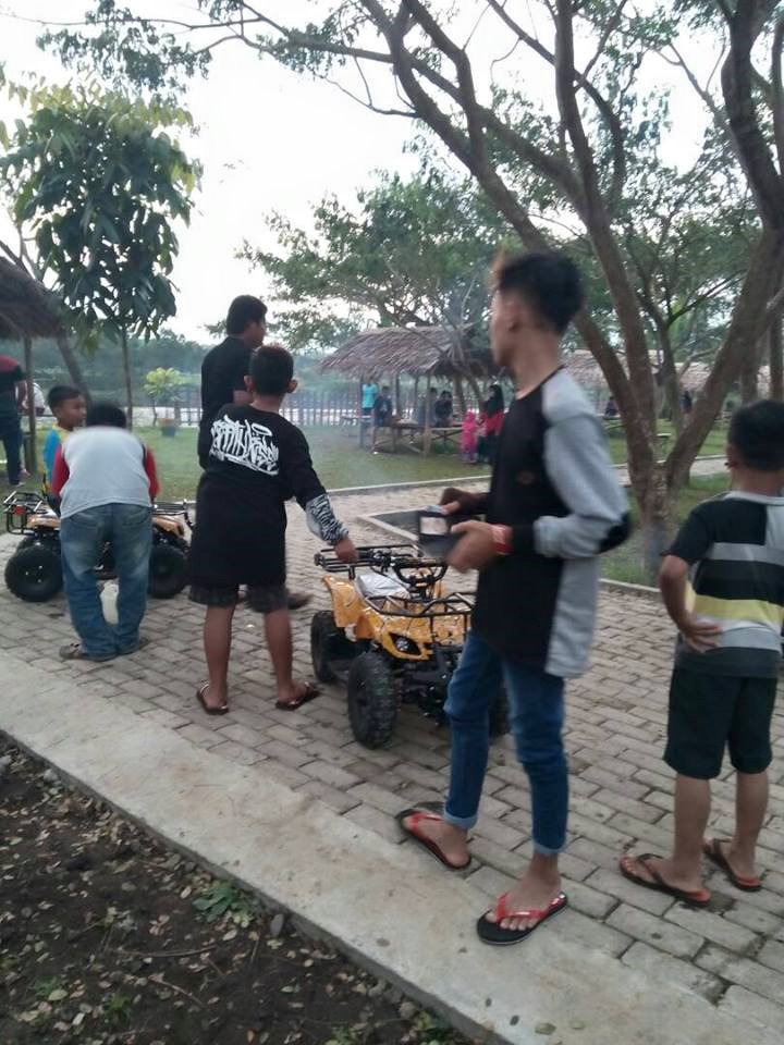 ​7 Wahana di Bendung Slinga Park 