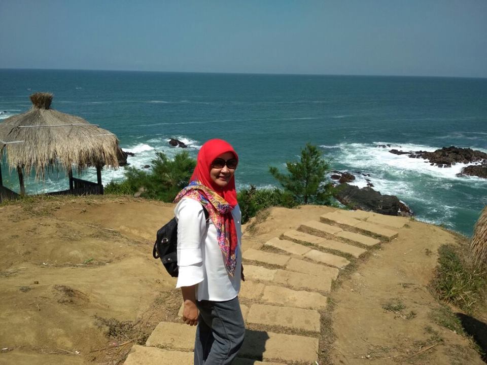 Pantai Menganti yang Menenangkan Hati