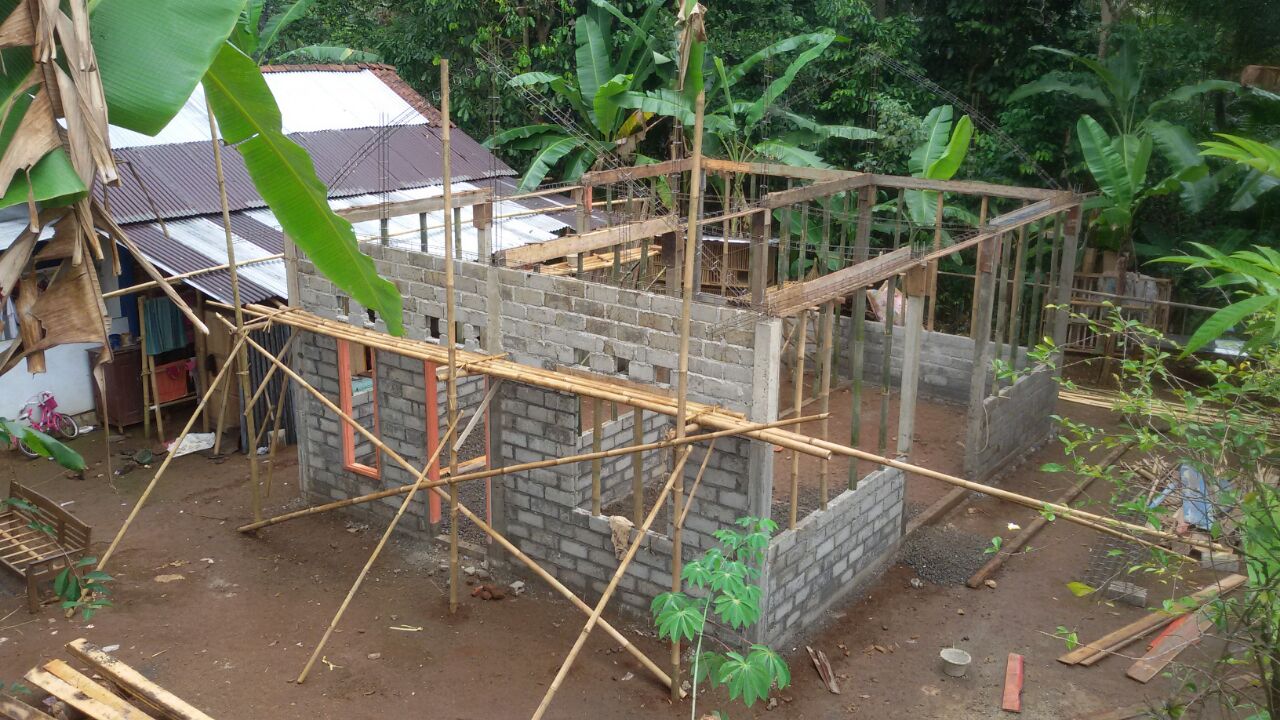 Rehabilitasi RTLH Desa Sidanegara