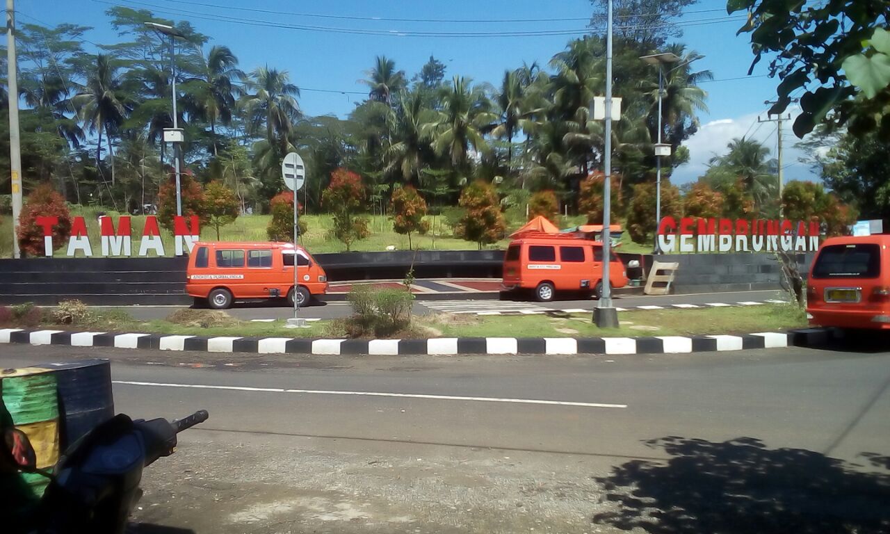 Taman Gembrungan Desa Selakambang