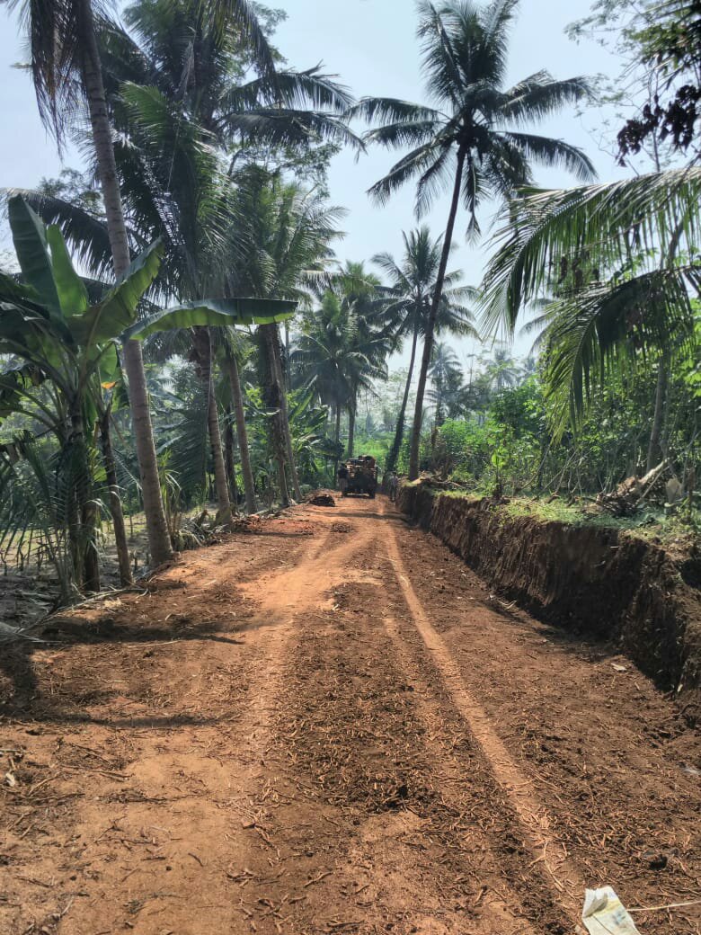 Tingkatkan Perekonomian, Sinduraja Buka Akses Jalan Baru