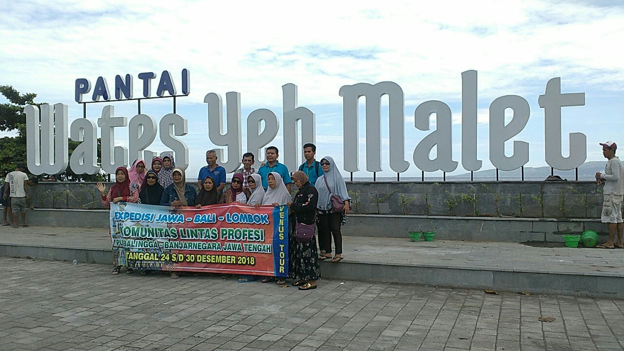 Pantai Wates Yeh Malet