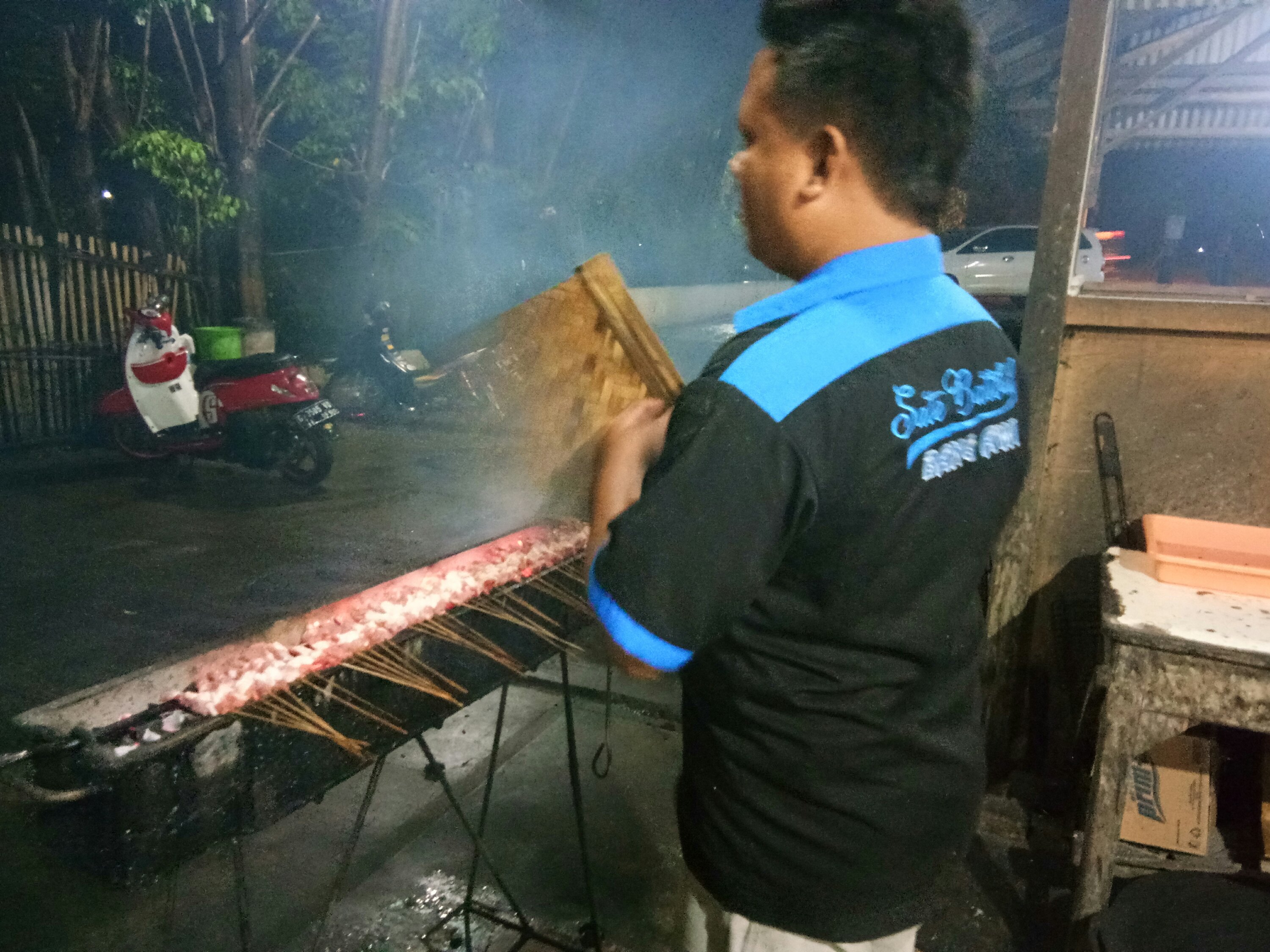 Empuknya Sate Kambing BATIBUL Bang Awi Tegal