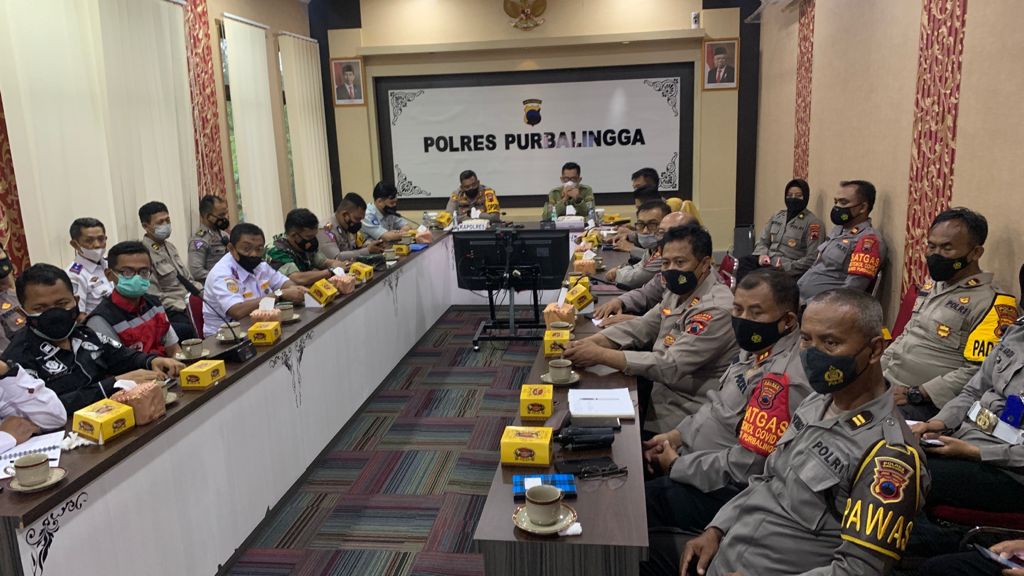 Malam Tahun Baru, Alun-alun ditutup